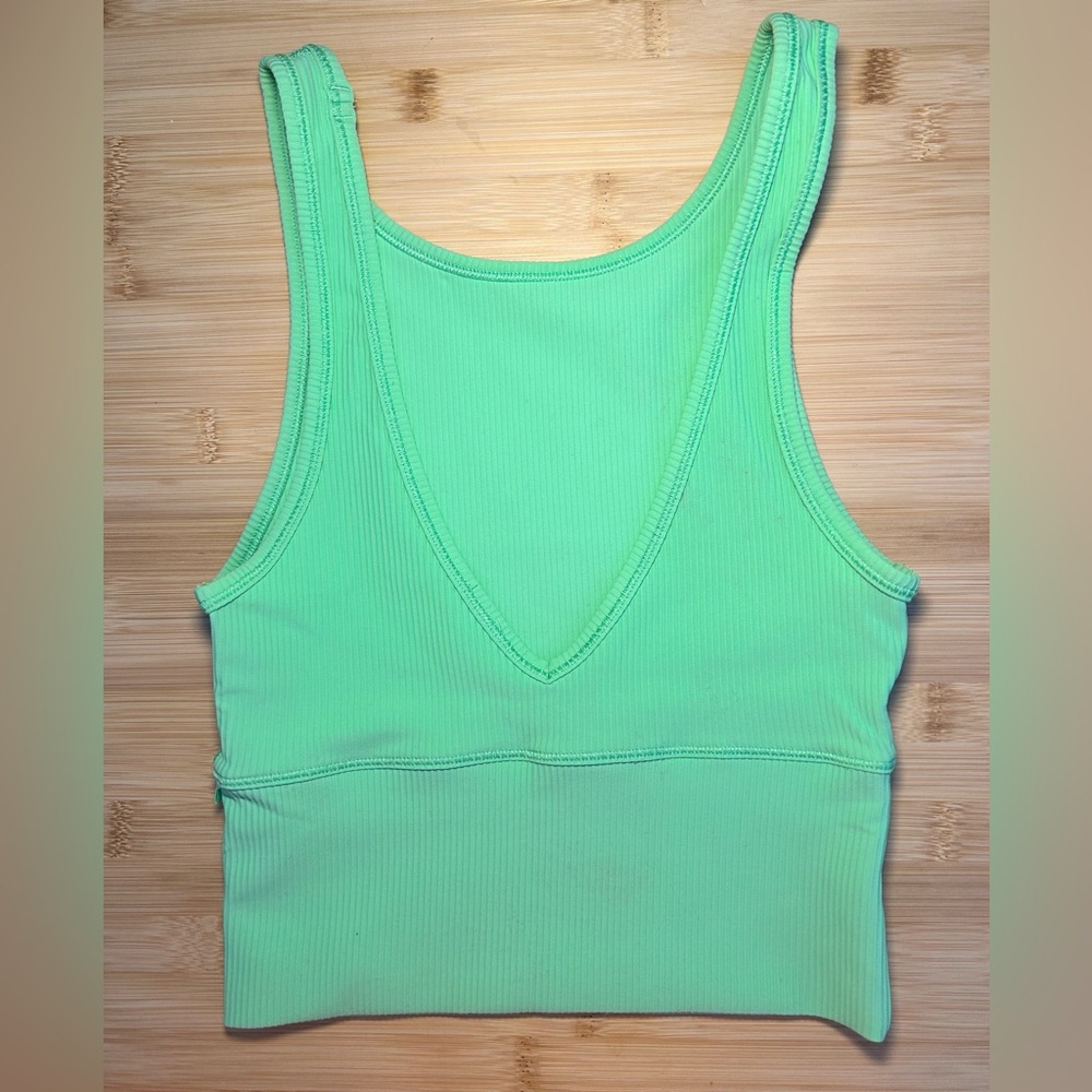 Lululemon Power Pivot Ribbed Tank - Picture 2 of 3